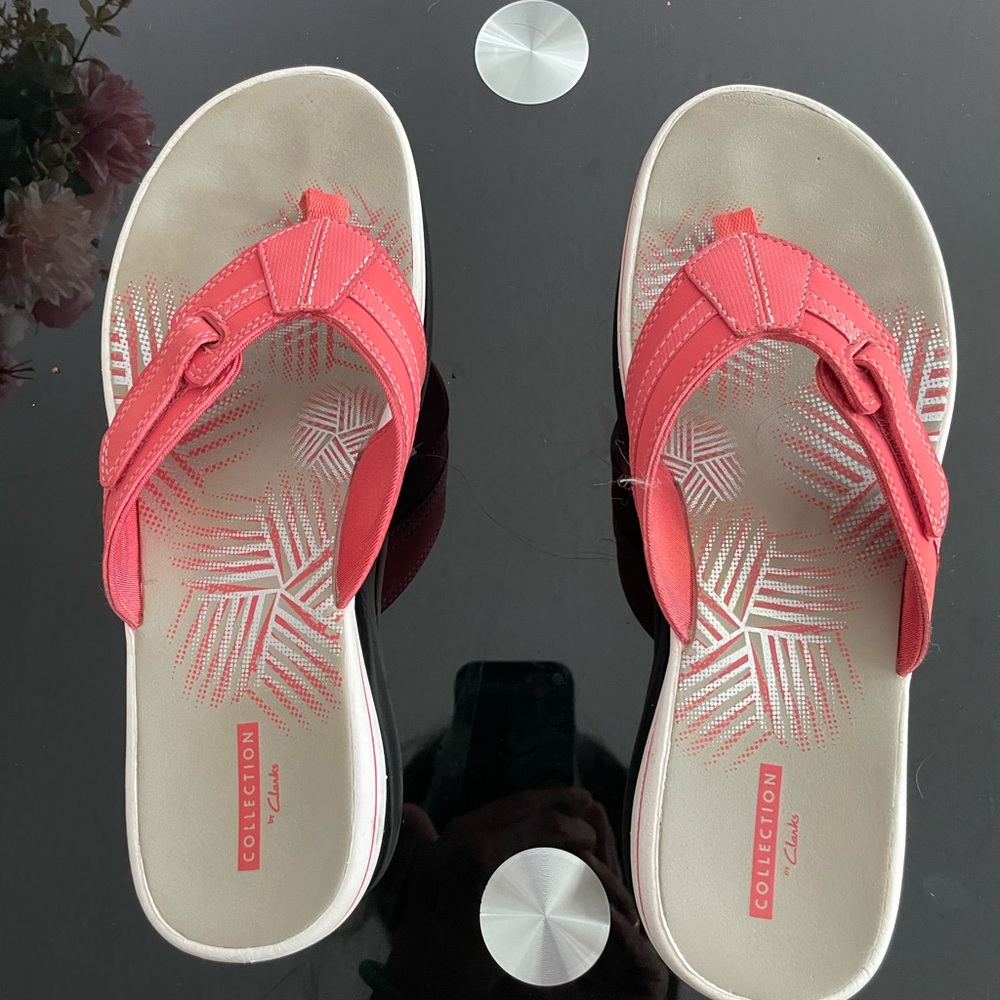 Salmon, color, sandals, size 10, Clarks